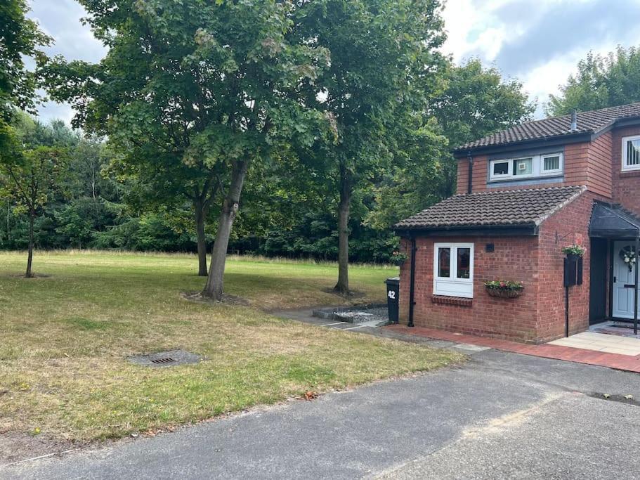 Well Presented 2 Bedroom House Village Holiday Let Strensall Экстерьер фото